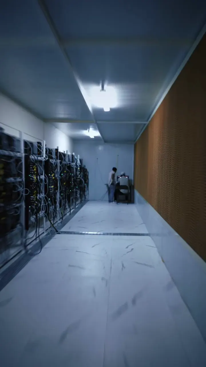 لقطة من فيلم المركز F20